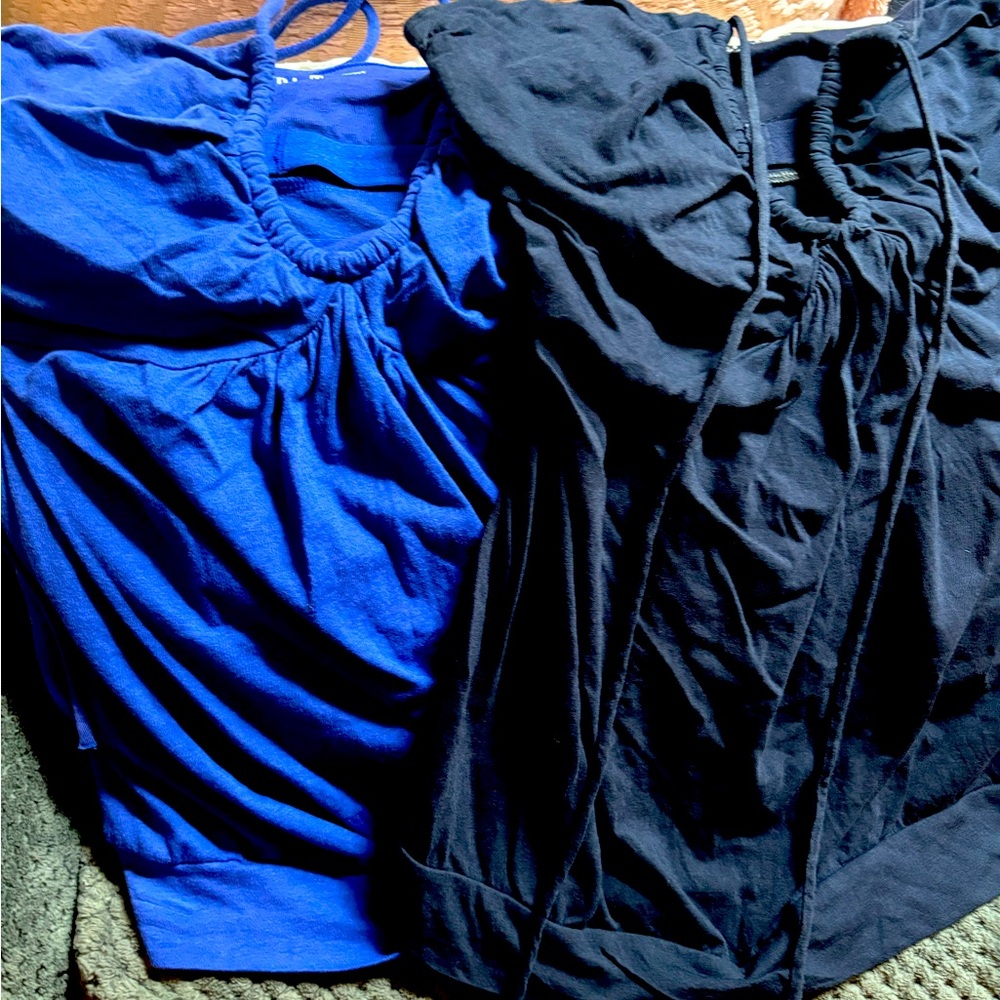 VS halter top, built-in soft shelf bra, sz S